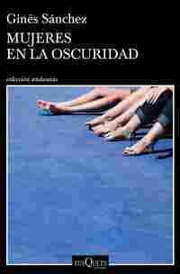 MUJERES EN LA OSCURIDAD